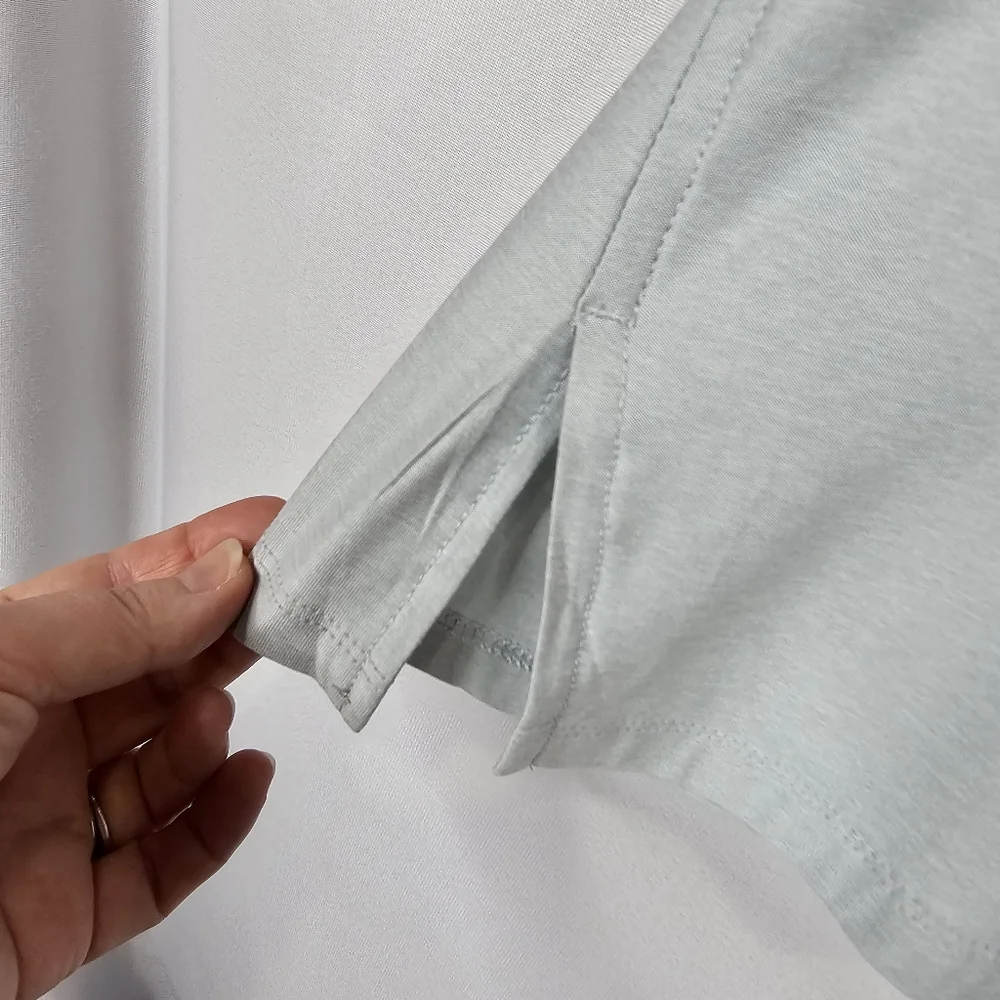 Old Navy Active Cloud Soft Cropped Tee NWT - Picture 4 of 9